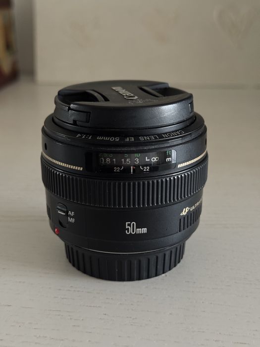 Обʼєктив canon 50mm 1.4 ef