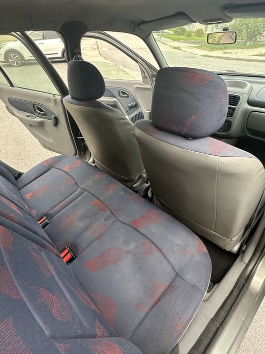 Renault Clio 1999