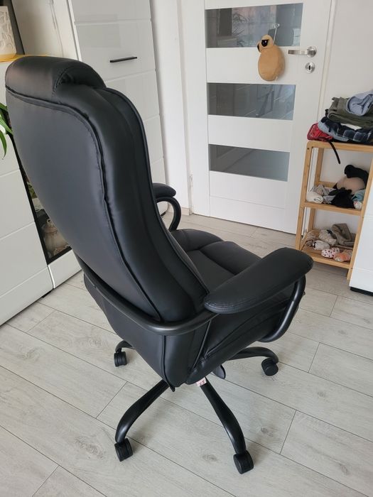 Fotel biurowy wym.wys.120 szer.77 cm.Grande.