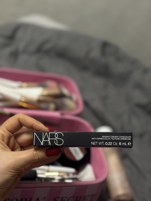 Продам консилер Nars