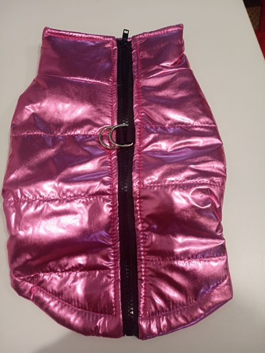 Продам жилетку для собак  осень , зима