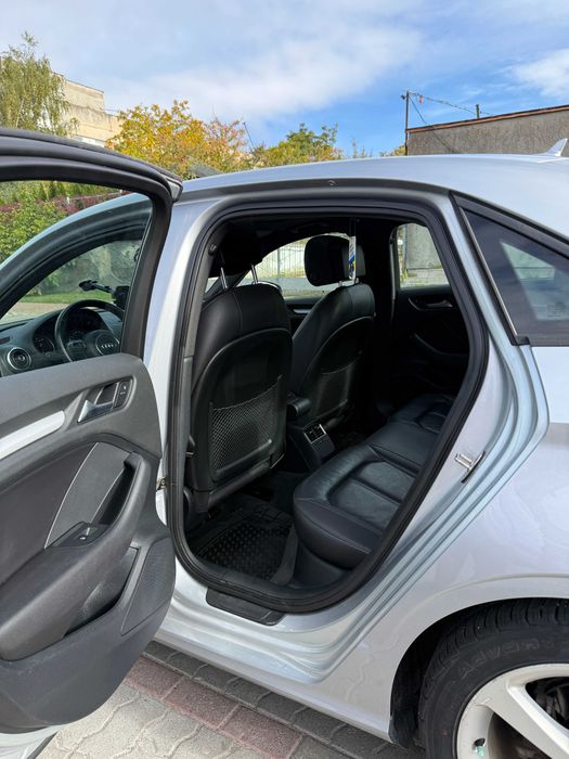 продаж авто Audi A3 2014