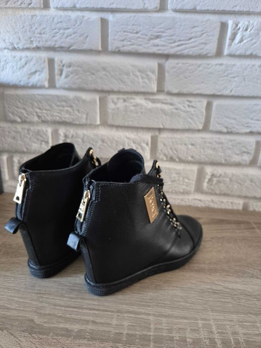 Sneakersy na koturnie BOOCI