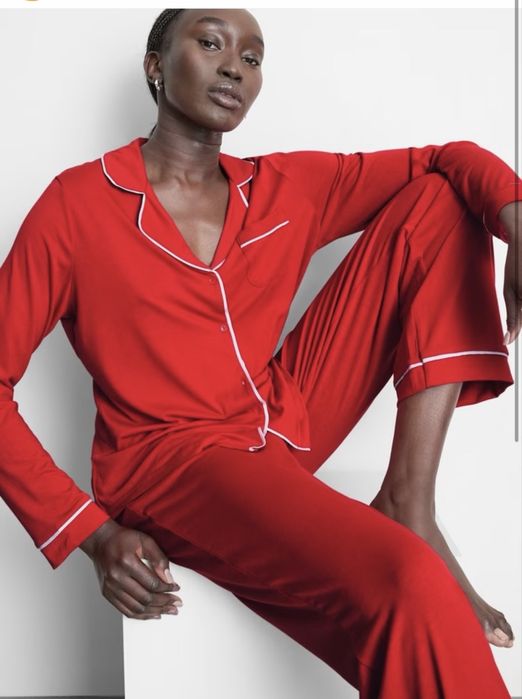 Жіночі піжами під VS