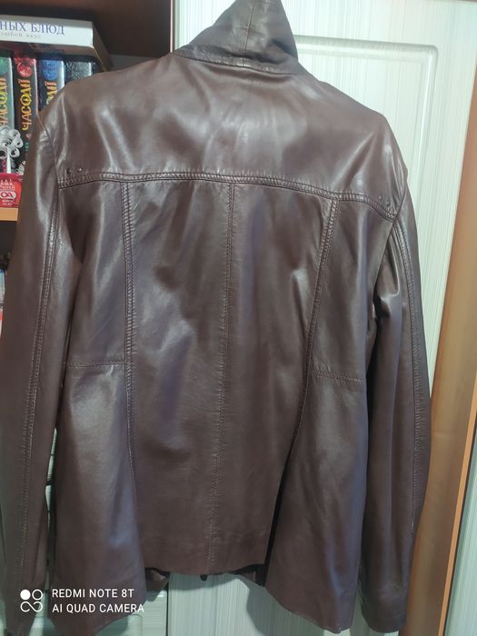 Кожаная женская куртка р.54-56