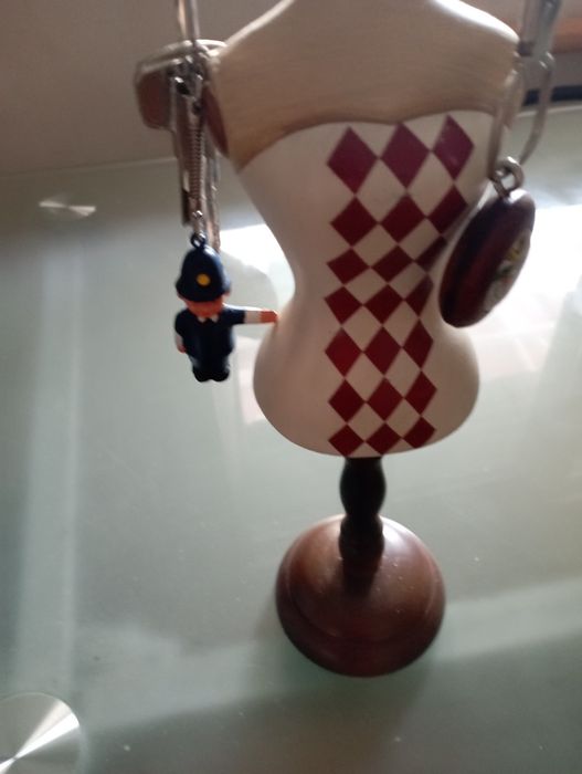 Bonecos engraçados dê Graça ao Jardim
