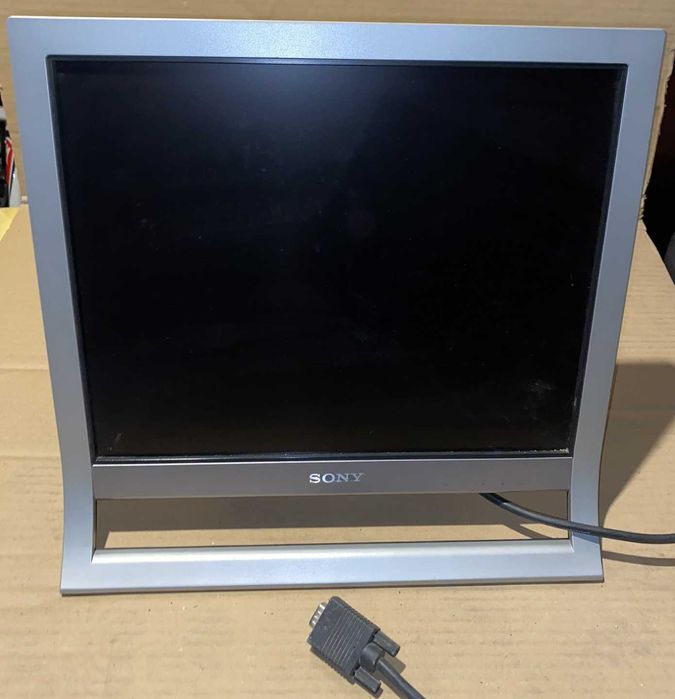 HP Scanner with Slide and Negative Adapter + Speakers + Sony Monitor64751684282370123