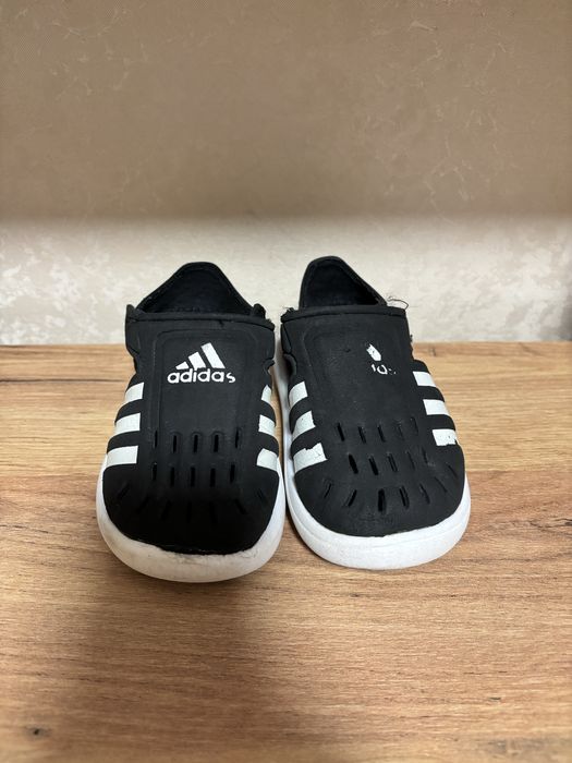 Дитячі сандалі adidas 23