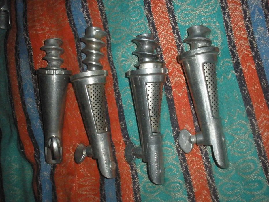 Для сада-огорода, новая соковыжималка-приставка к мясорубке ,  СССР.