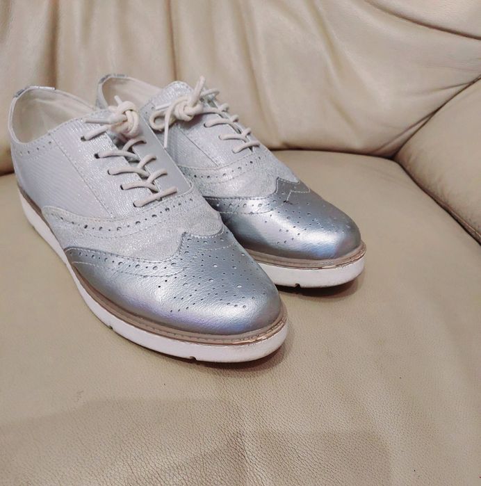 REDZ Mokasyny szaro-srebrne w roz 40.