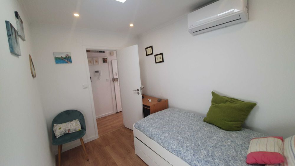 Predio mobilado com 3 apartamentos