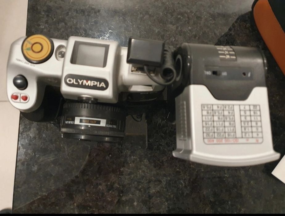 Máquina fotográfica vintage Olympia