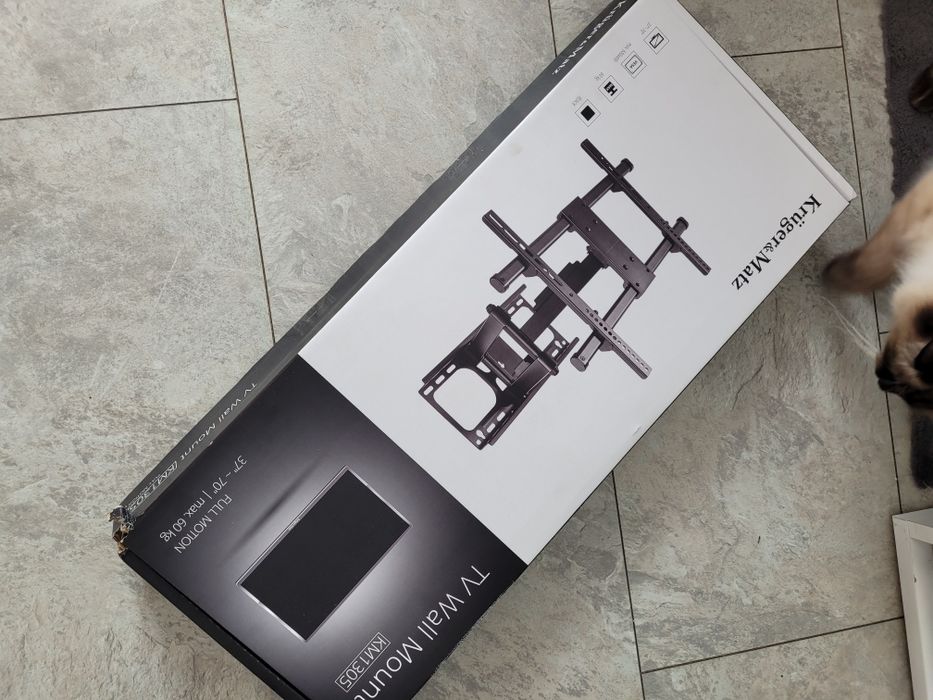 Wieszak na telewizor