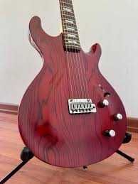 Vendo Line 6 Variax 700 - Red, com gig bag