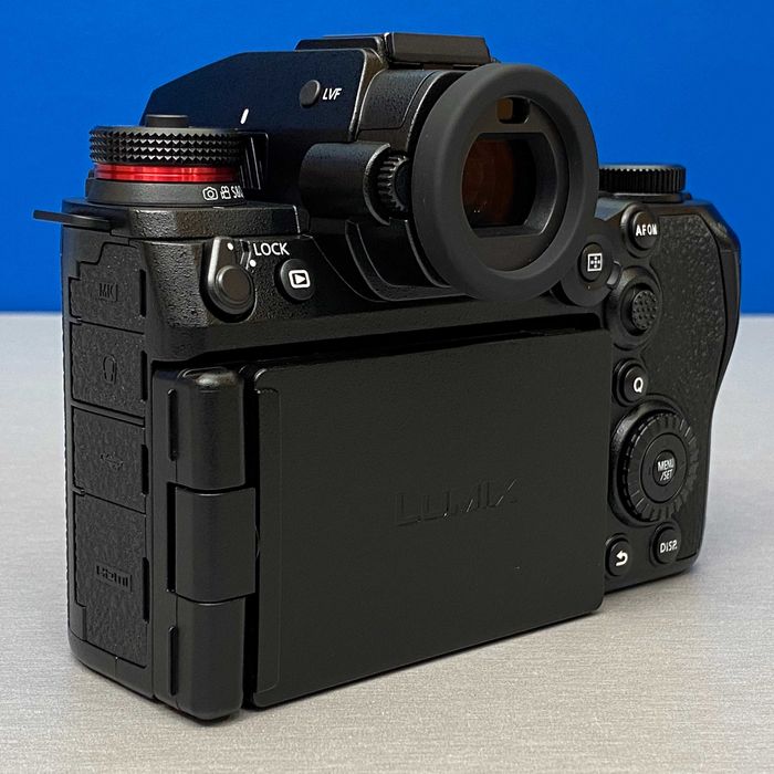 Panasonic Lumix S1 II (24.1MP) + 24-105mm | NOVA | 3 ANOS DE GARANTIA