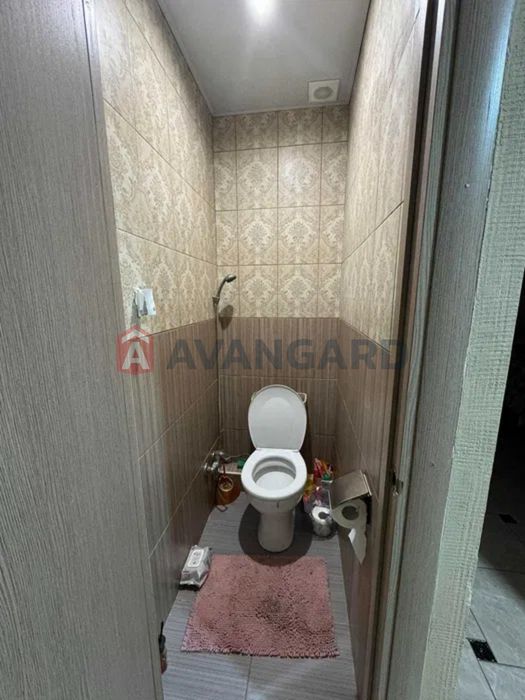 Продам 4кімнатну квартиру в центріз АЕО