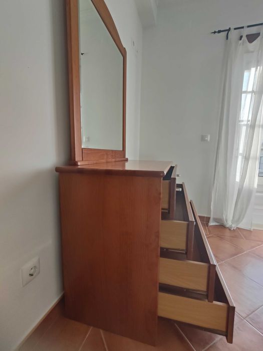 2 cómodas de quarto em madeira maciça (iguais) - vendo juntas ou separadas