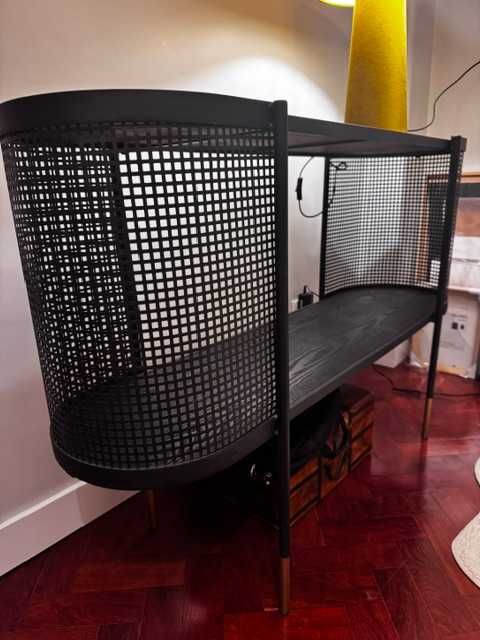 Movel aparador de design em excelente estado, estilo mid-century.