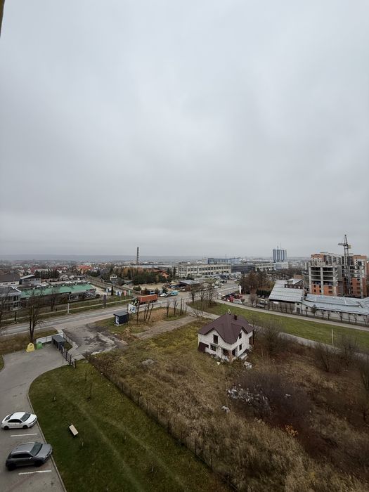 Видова двокімнатна квартира в м-н Пасічна