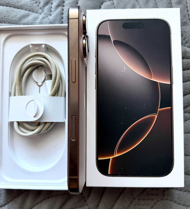 Смартфон Apple IPhone 16 Pro