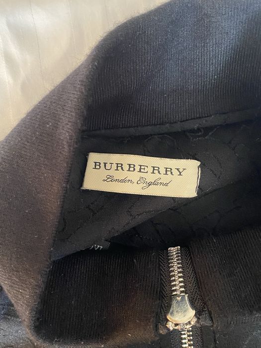 кофта Burberry..