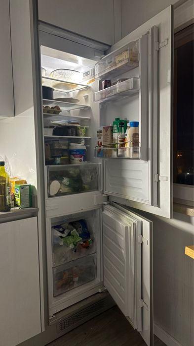 Frigorífico combinado de encastre da Whirlpool - ART 66001