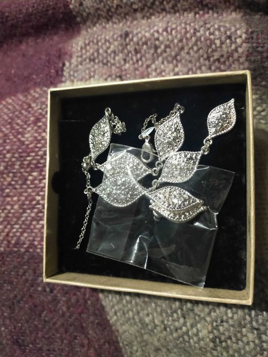 Avon. Эйвон. Ейвон. Набор украшений. Набір прикрас