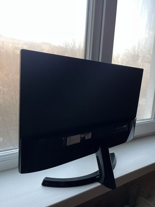 Монитор LG 24 fullHd ips