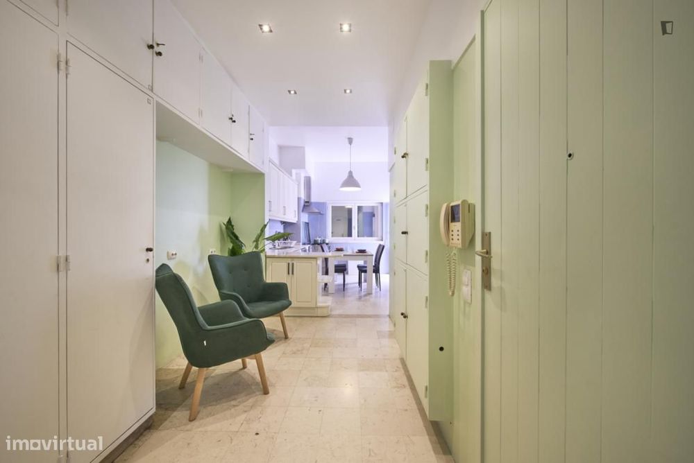 Quarto - localizado em Entrecampos Lisbon