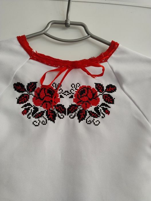 Продам вишиванку в ідеальному стані.