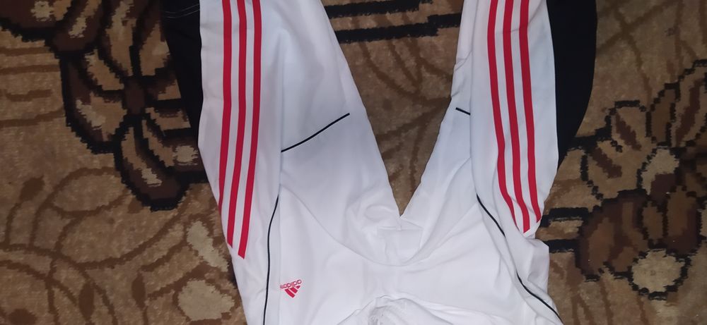 Бріджі Adidas орігінальні