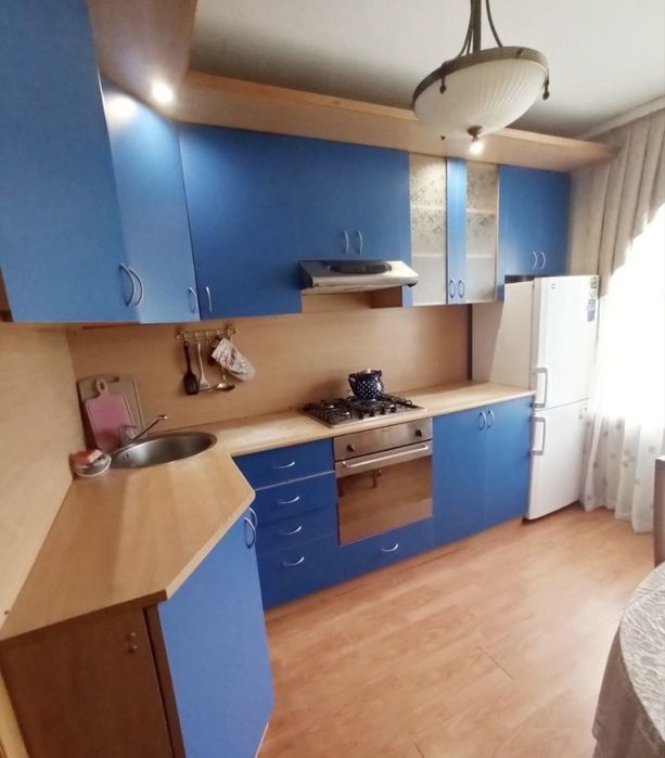 ДЕРЖПРОГРАМИ . Продаж 3-кв м. Бориспіль Центр міста 73 кв.м з МЕБЛЯМИ та ТЕХНІКОЮ