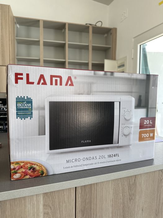 Microondas FLAMA 20L novo
