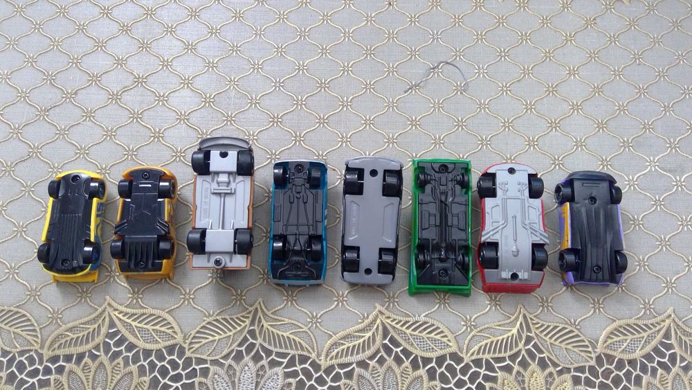 Mattel Тачки Маквин мини и стандарт