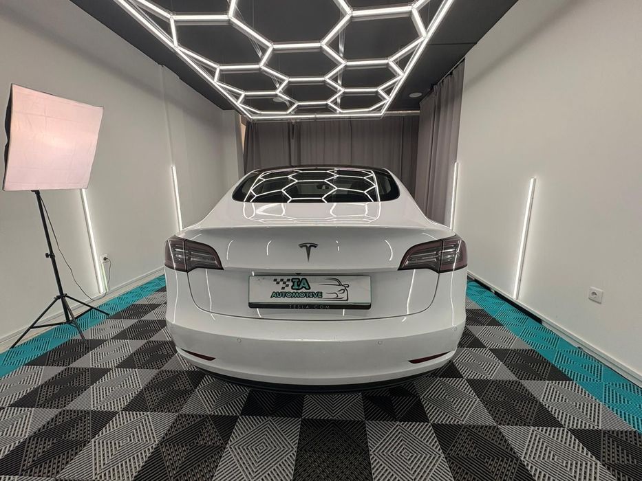 Tesla Model 3 Standard RWD Plus