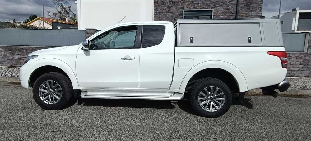 Mitsubishi L200 Instyle Strakar