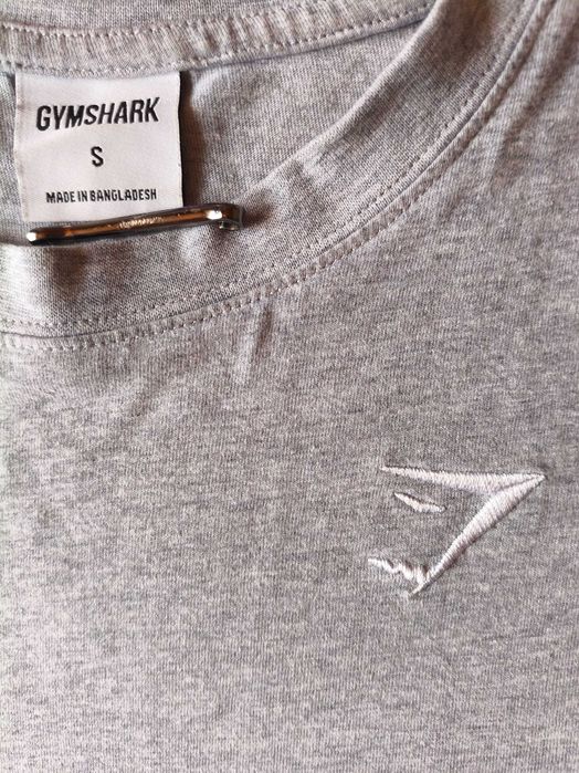 сіра футболка Gymshark