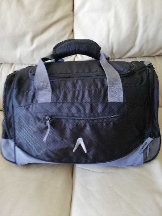 Mochilas, Malas e Sacos Novos, tudo de marcas conhecidas