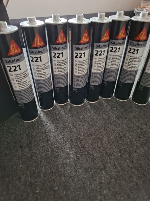 Sikaflex 521 uv  lub 221 kolor biały