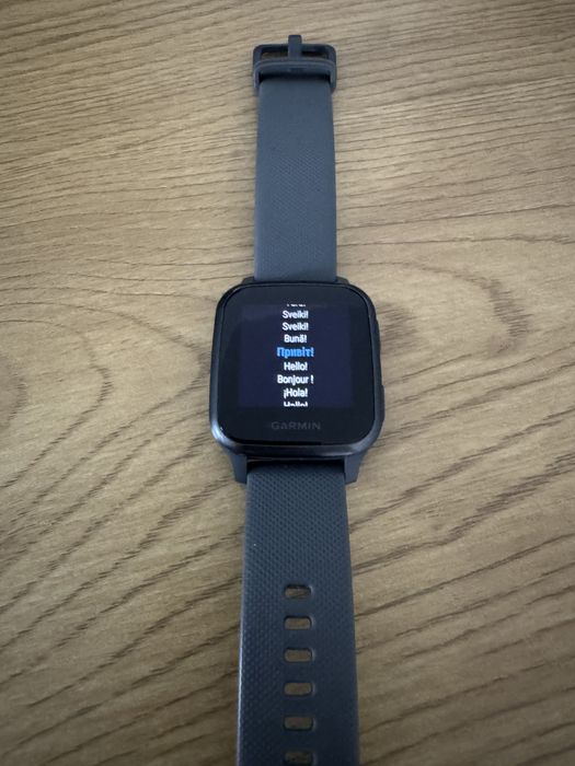 Garmin Venu Sq смарт годинник