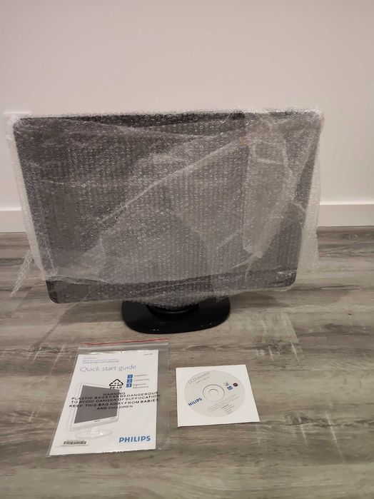 Venda urgente. Monitor LCD Philips 220XW8