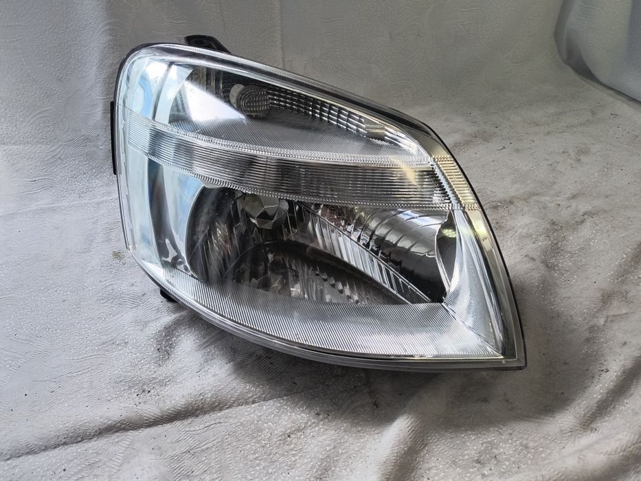 Lampa prawa Citroen Berlingo I 1 Europa reflektor przedni prawy