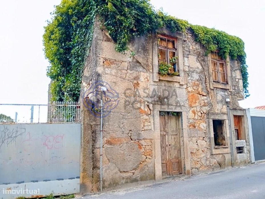 Terreno Com Projecto Aprovado Para Construção De Moradia