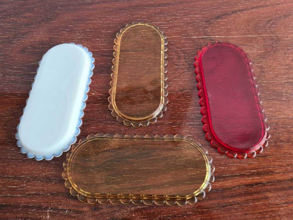 4 mini bandejas de vidro