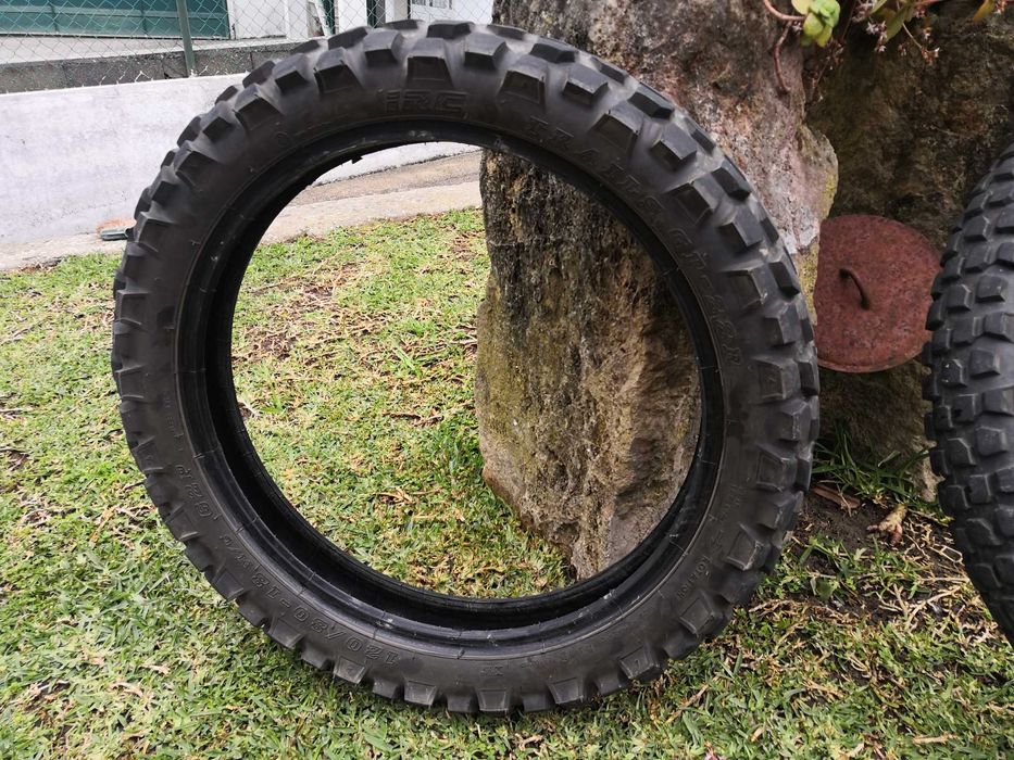 Pneu dualsport IRC usado