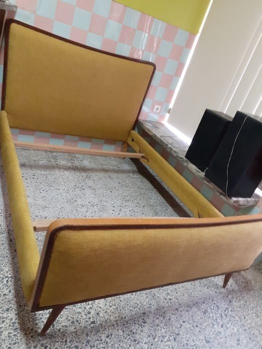 Cama de casal Vintage