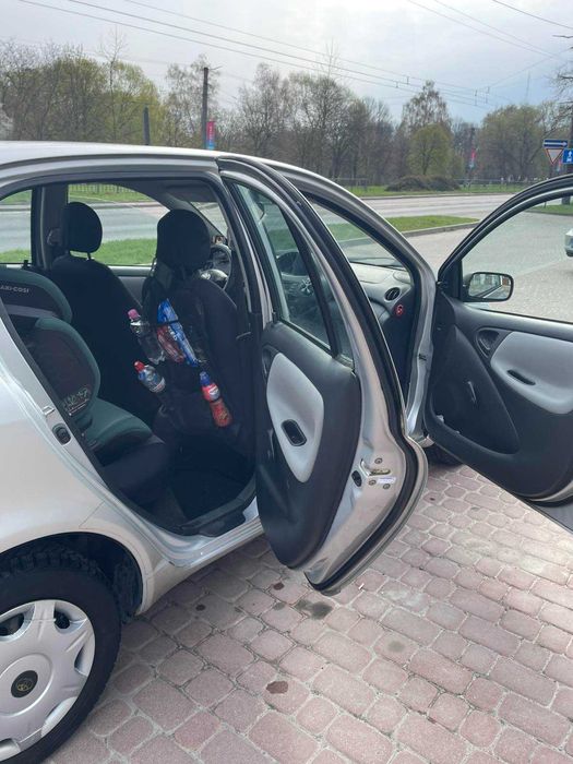 Toyota Yaris 2004 1.3 хетбек I покоління (FL)