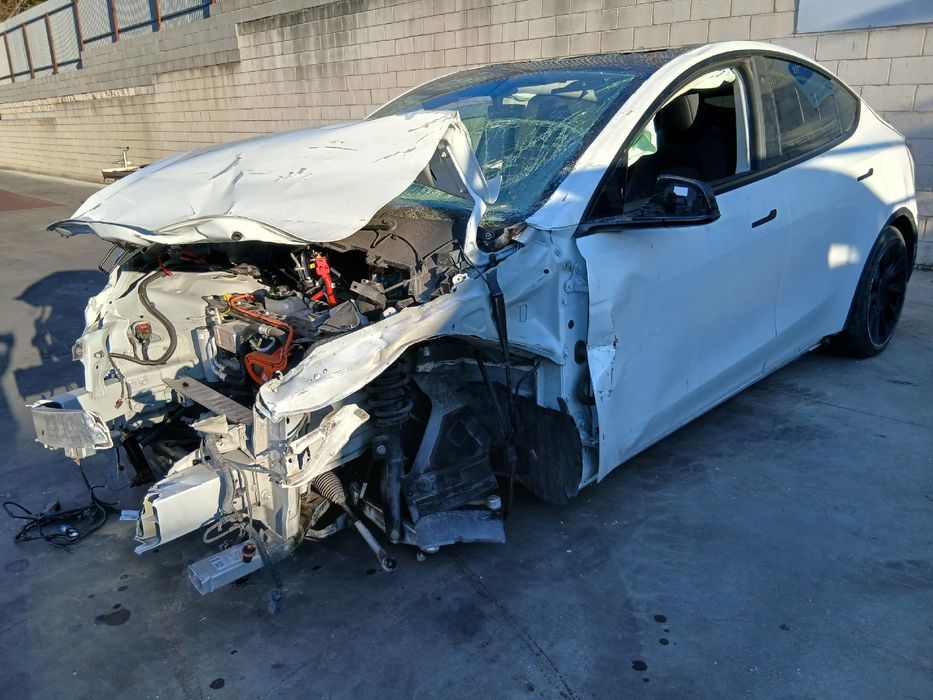 Para peças TESLA Model Y (5YJY)