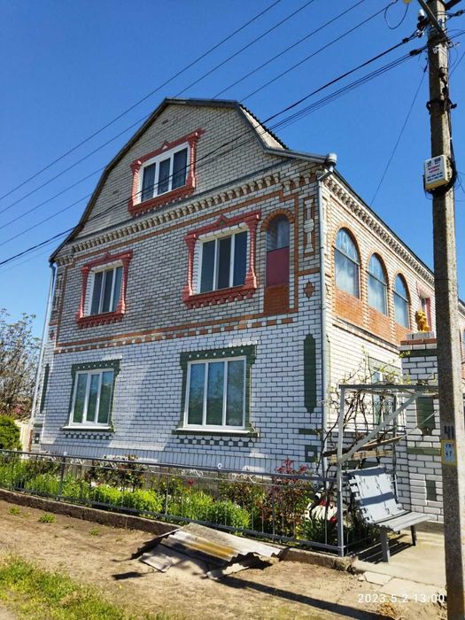 2-х поверховий будинок