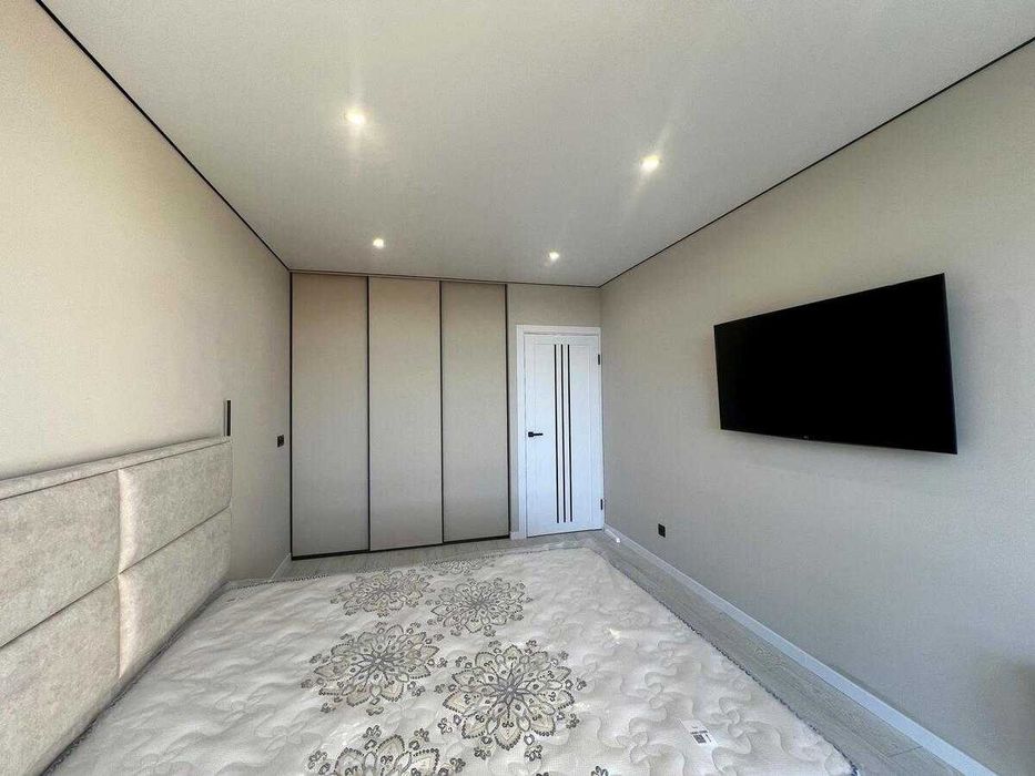 Єоселя! Новесенька 1-к ЖК Оранж парк 74000